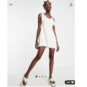 River Island |  White Floral Bust Slip Dress